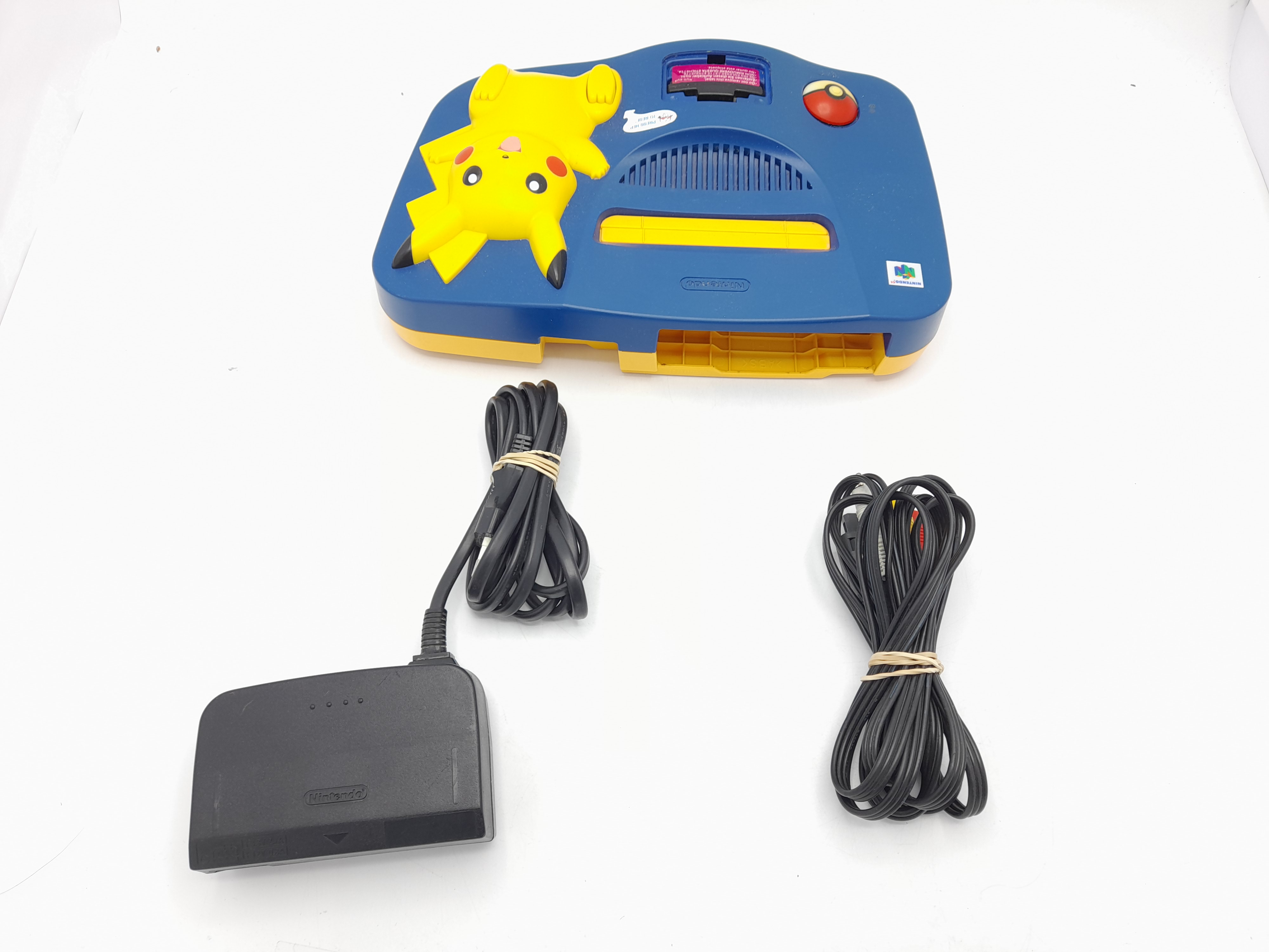 Foto van Nintendo 64 Pokemon Pikachu Edition