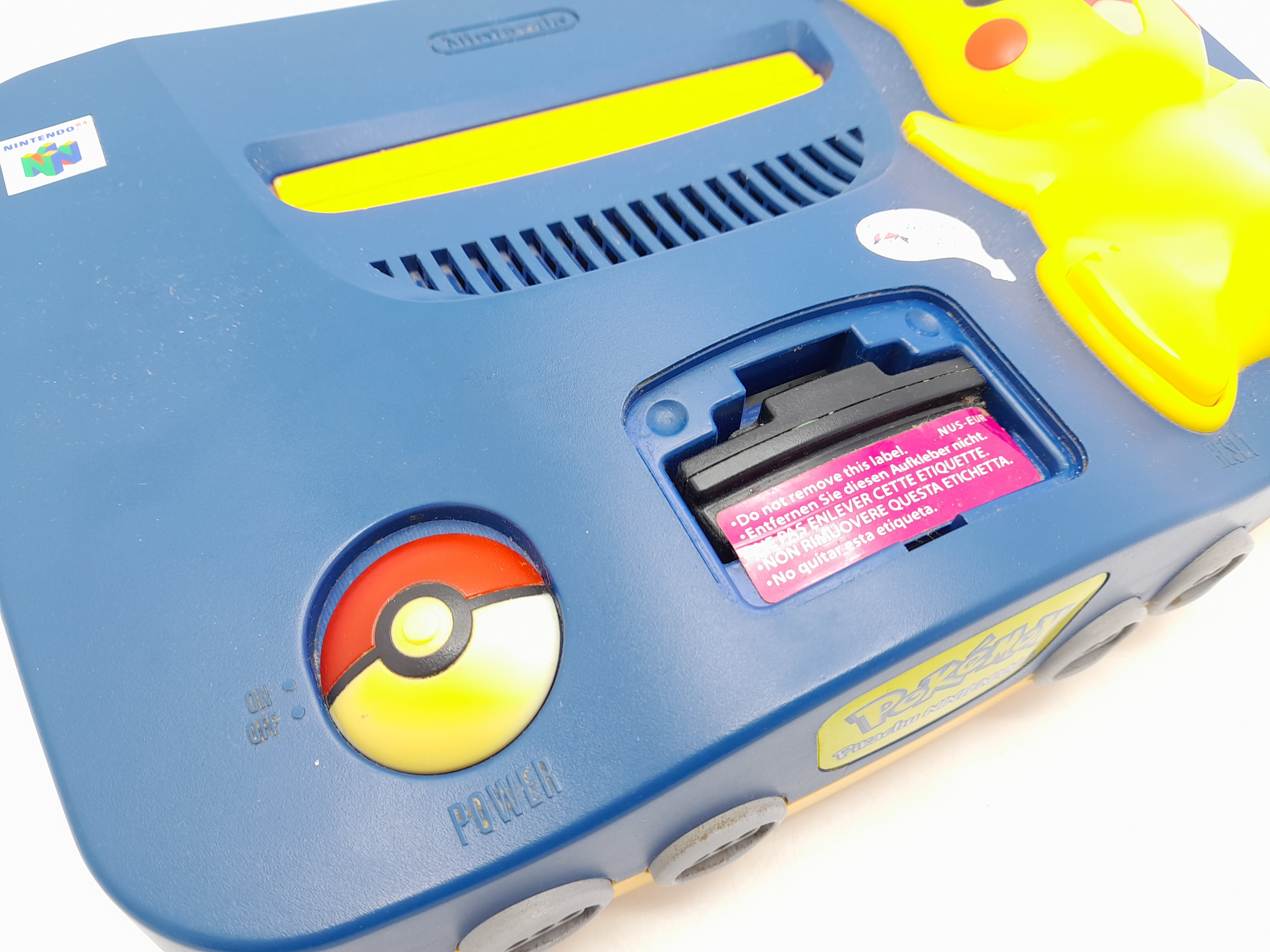 Foto van Nintendo 64 Pokemon Pikachu Edition