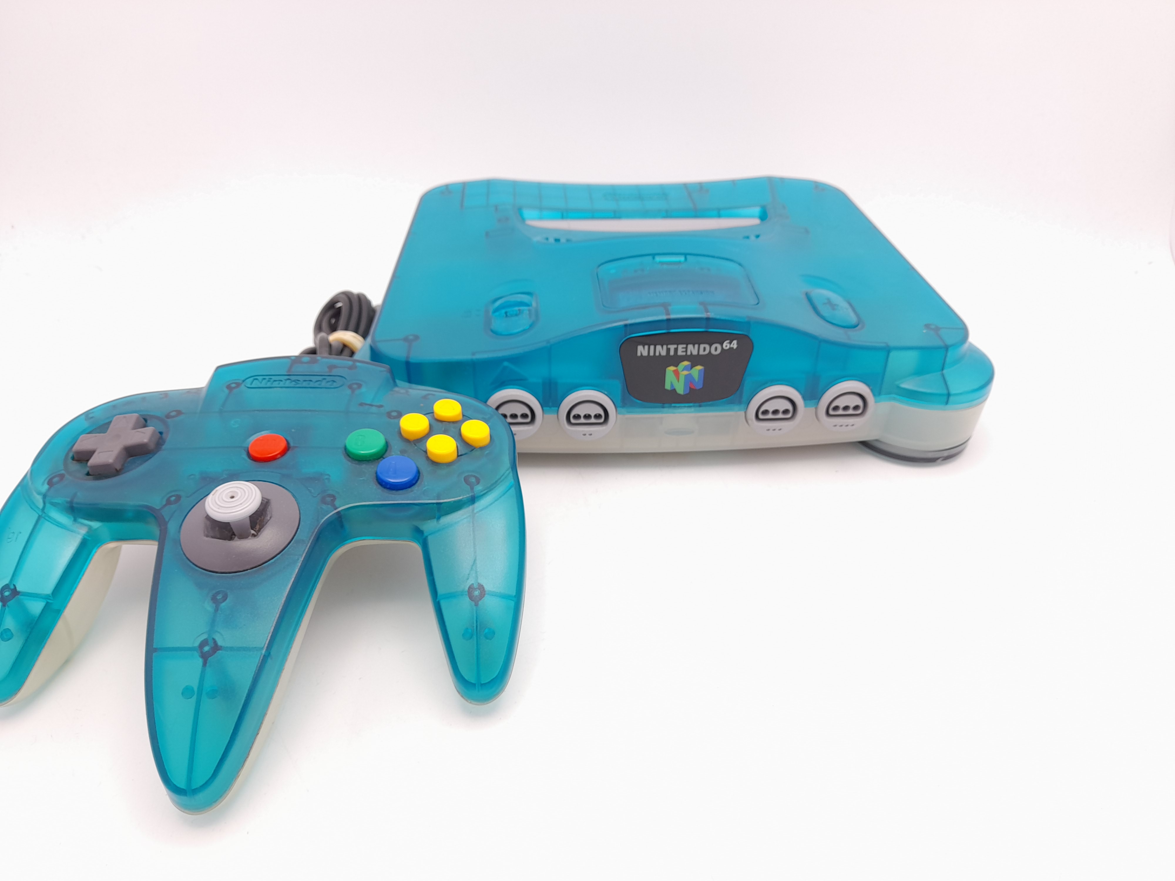 Foto van Nintendo 64 Clear Blue & Controller