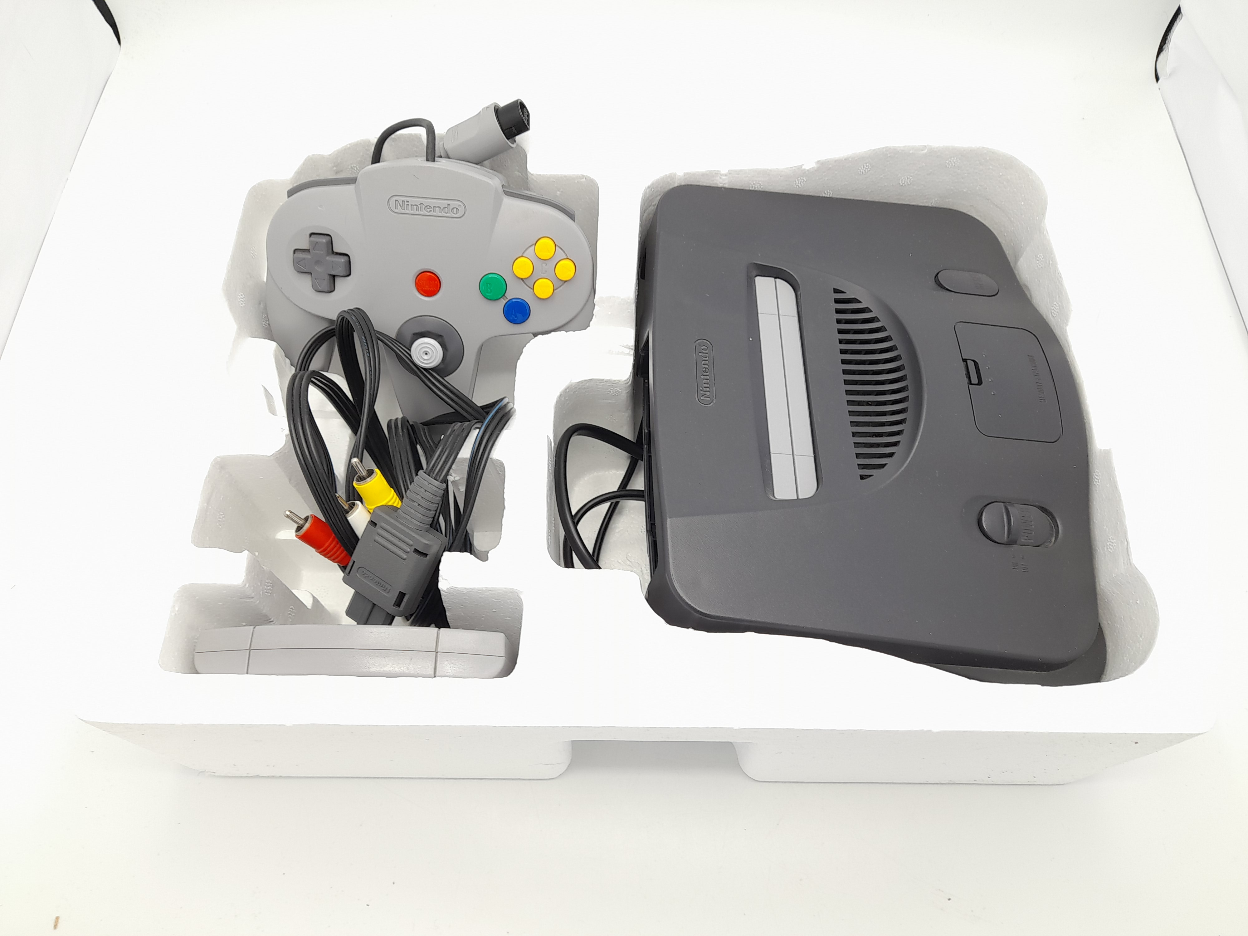 Foto van Nintendo 64 Mario Pak in Doos