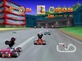 Kart met al je favoriete Disney-figuren in de multiplayer stand tegen maximaal drie vrienden! 