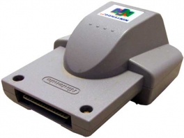 Kompatibel med over 200 spil, herunder F-Zero X og <a href = https://www.mario64.nl/da/spilinfo-til-Nintendo-64.php?t=Lylat_Wars target = _blank>Lylat Wars</a>.